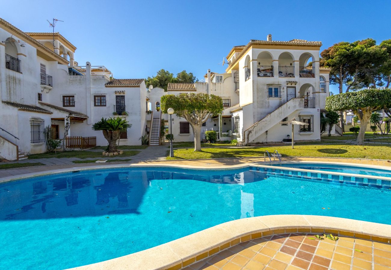 Bungalow en Orihuela Costa - CORDOBA by the Sea EGVT-1401-A