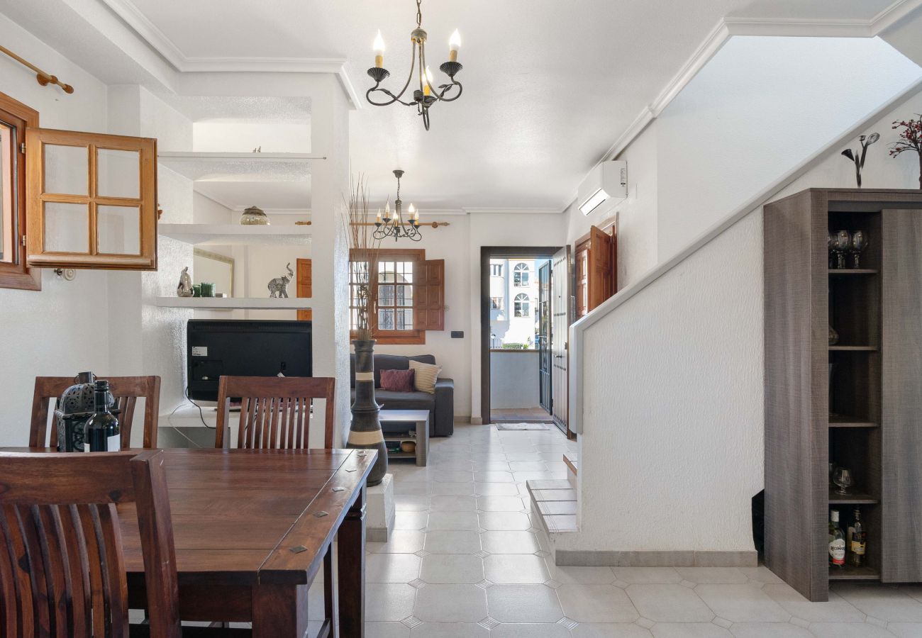 Bungalow en Orihuela Costa - CORDOBA by the Sea EGVT-1401-A