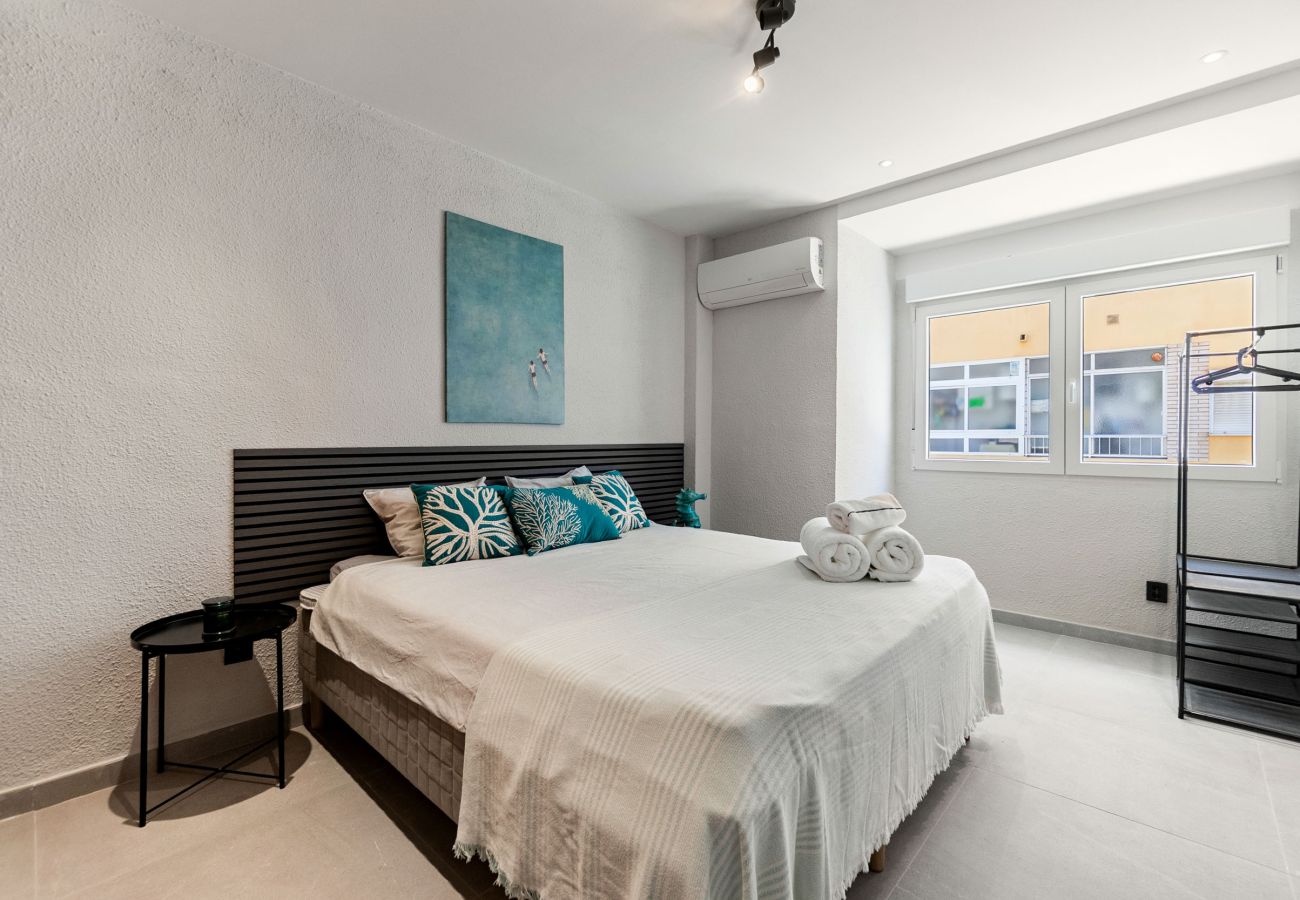 Apartamento en Torrevieja - CASTILLO by the Sea EGVT-1401-A