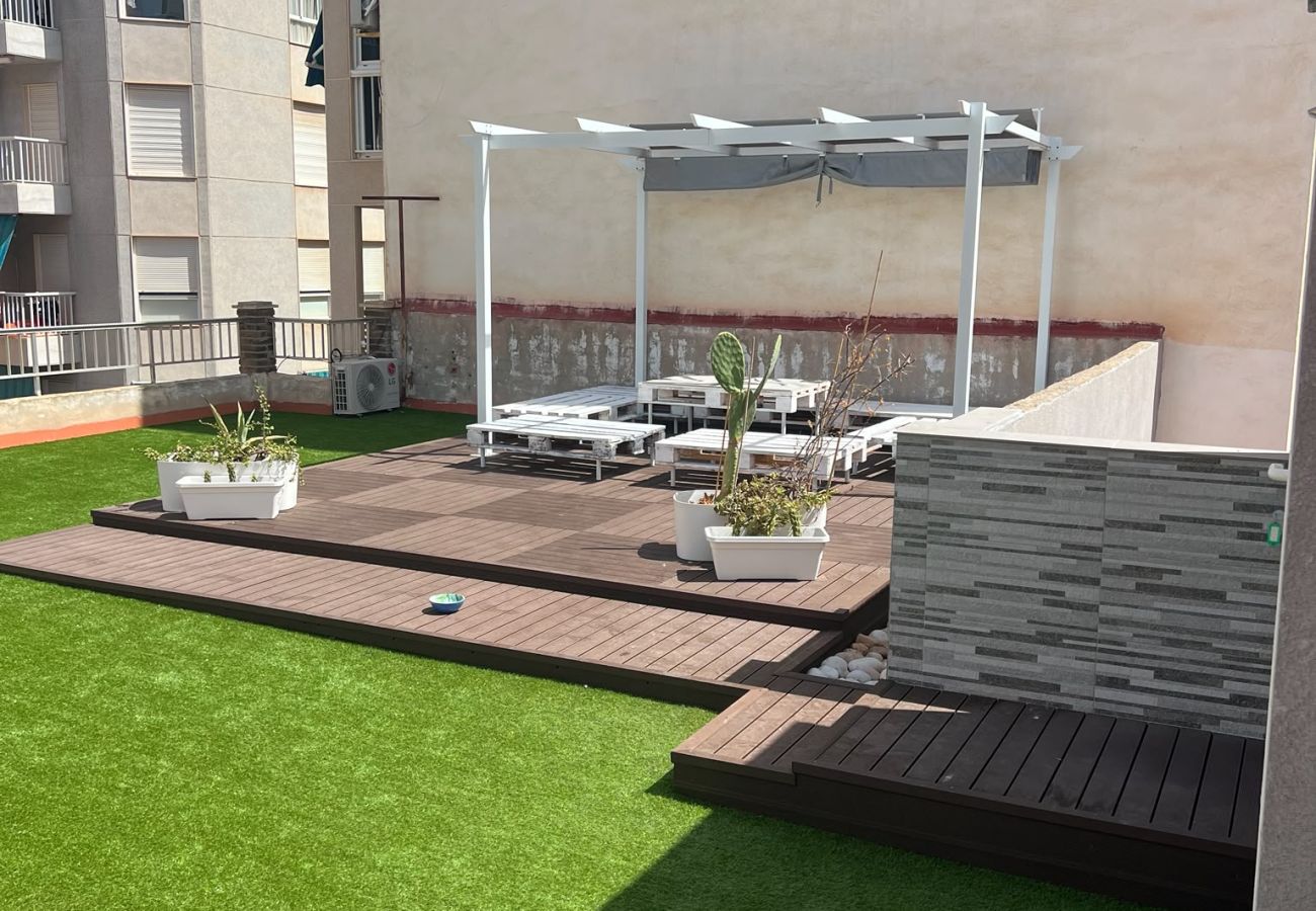Apartamento en Torrevieja - CASTILLO by the Sea EGVT-1401-A