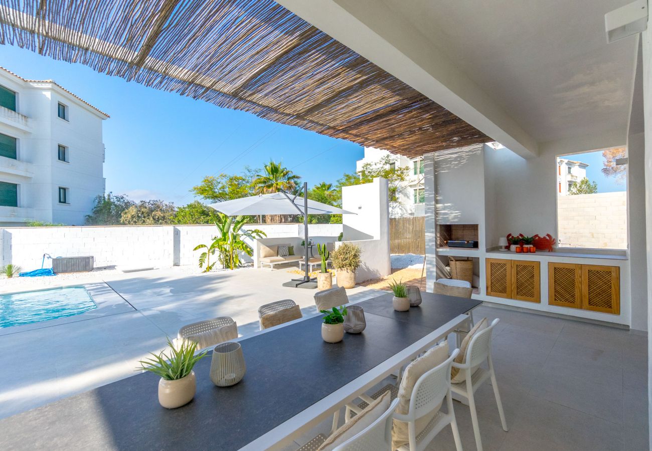Villa en Orihuela Costa - VILLA MARIPOSA by the Sea