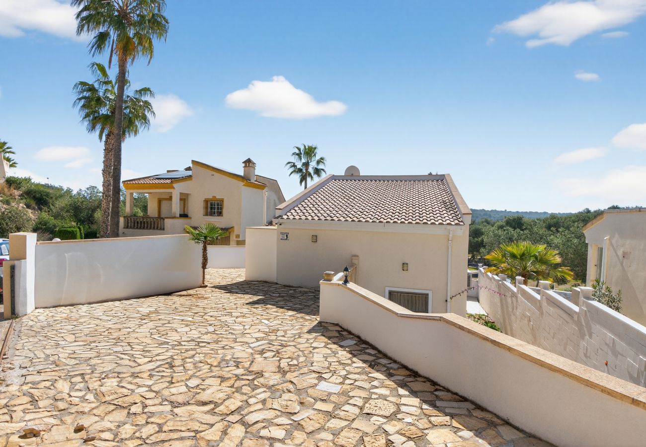 Villa en Orihuela Costa - RAMBLAS by the Sea