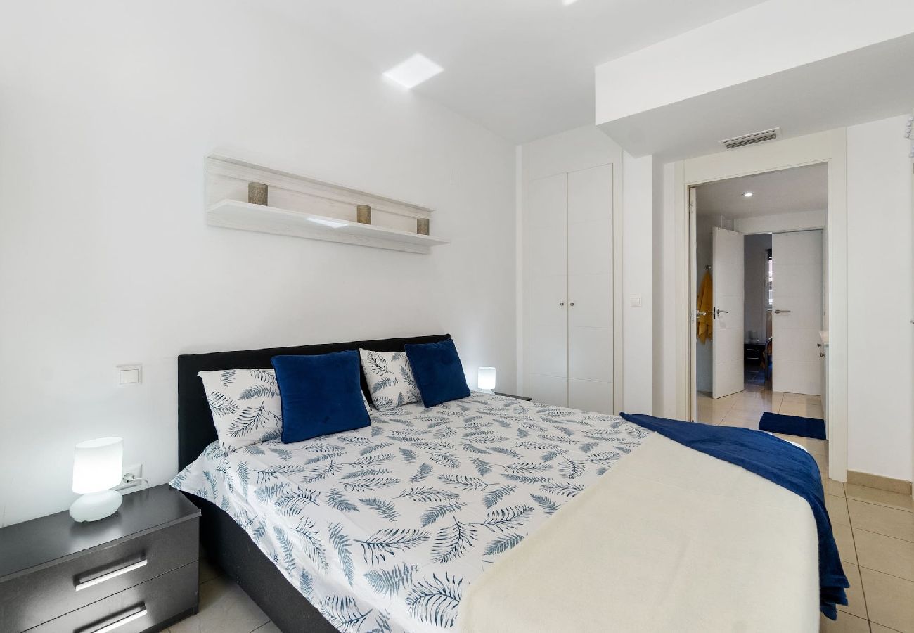 Apartment in Alicante / Alacant - EL BOSQUE by the Sea EGVT-1401-A