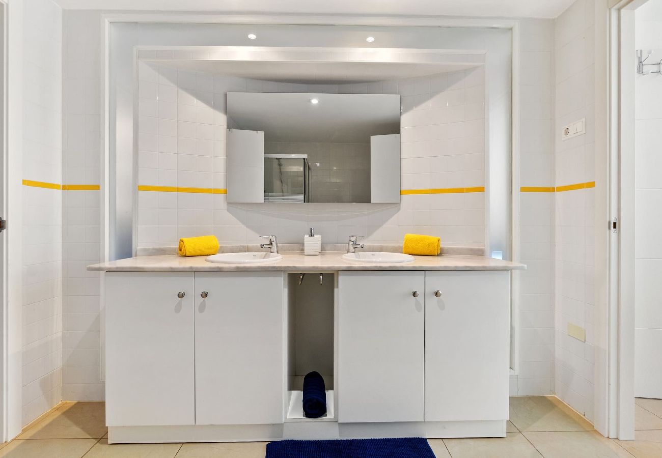 Apartment in Alicante / Alacant - EL BOSQUE by the Sea EGVT-1401-A