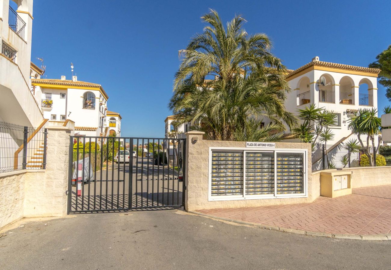 Bungalow in Orihuela Costa - CORDOBA by the Sea EGVT-1401-A