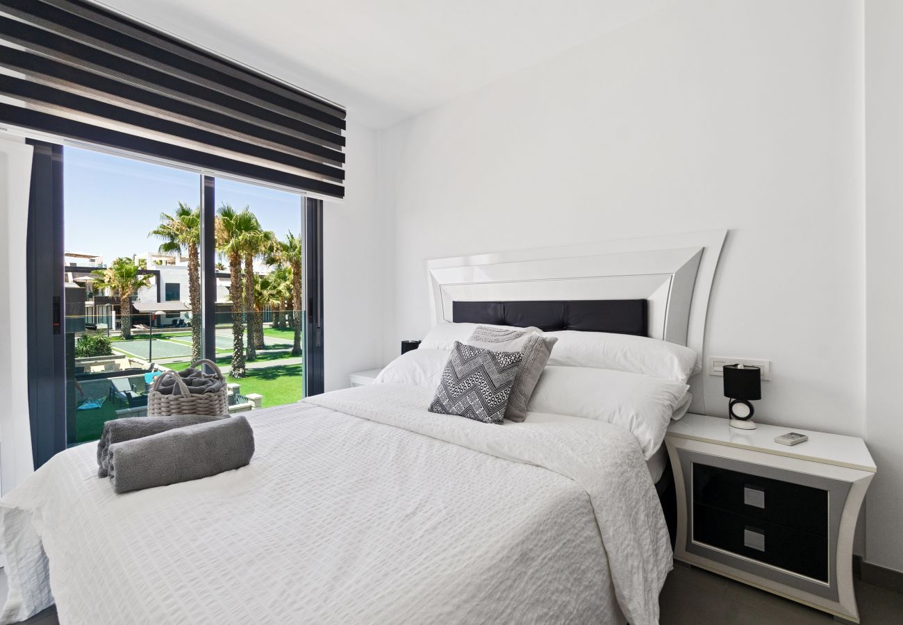 Apartment in La Zenia - OASIS by the Sea