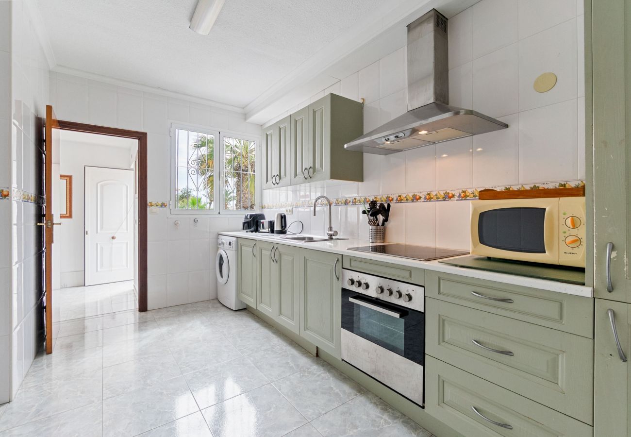 Villa in Orihuela Costa - VILLA ZENIA by the Sea
