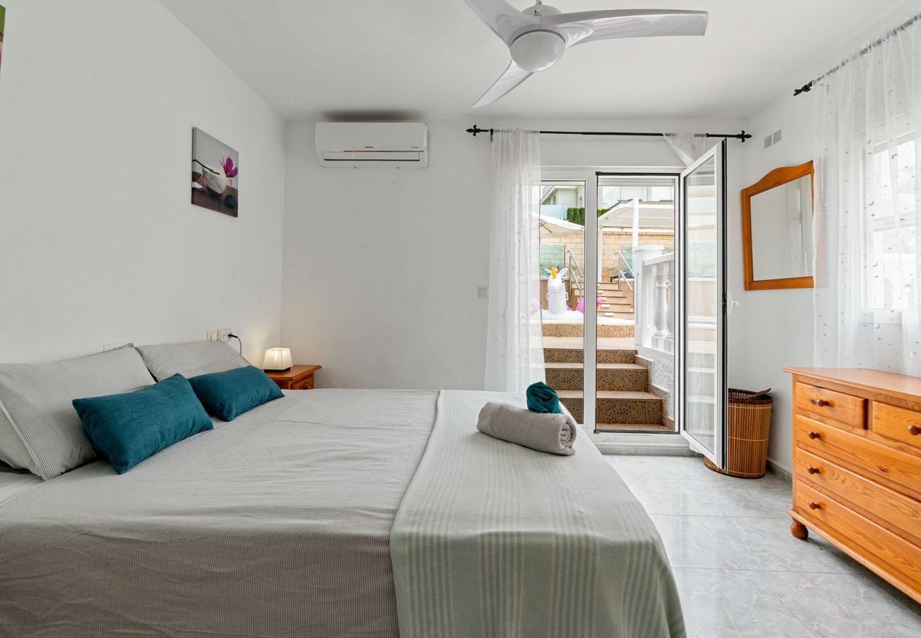 Villa in Orihuela Costa - VILLA ZENIA by the Sea