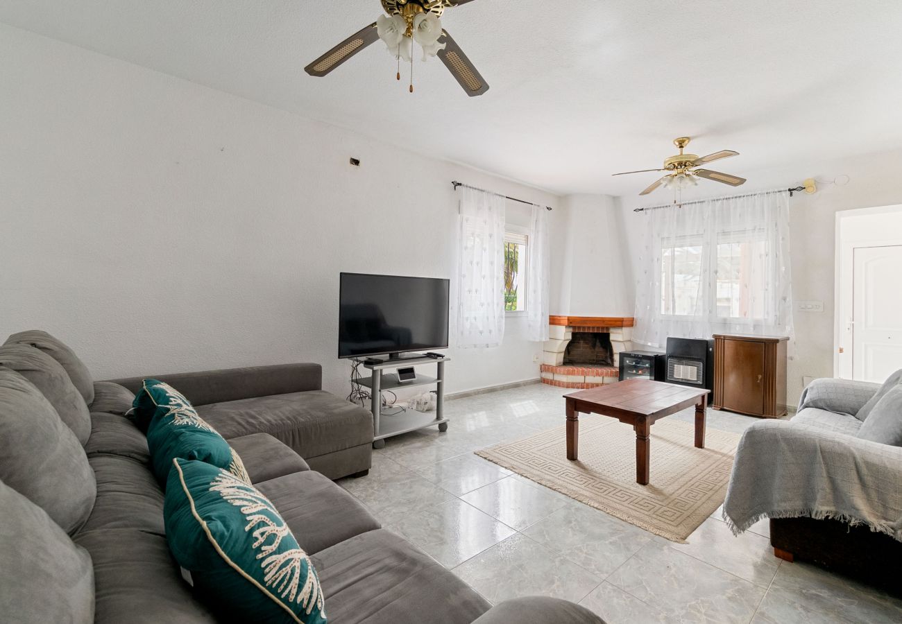 Villa in Orihuela Costa - VILLA ZENIA by the Sea