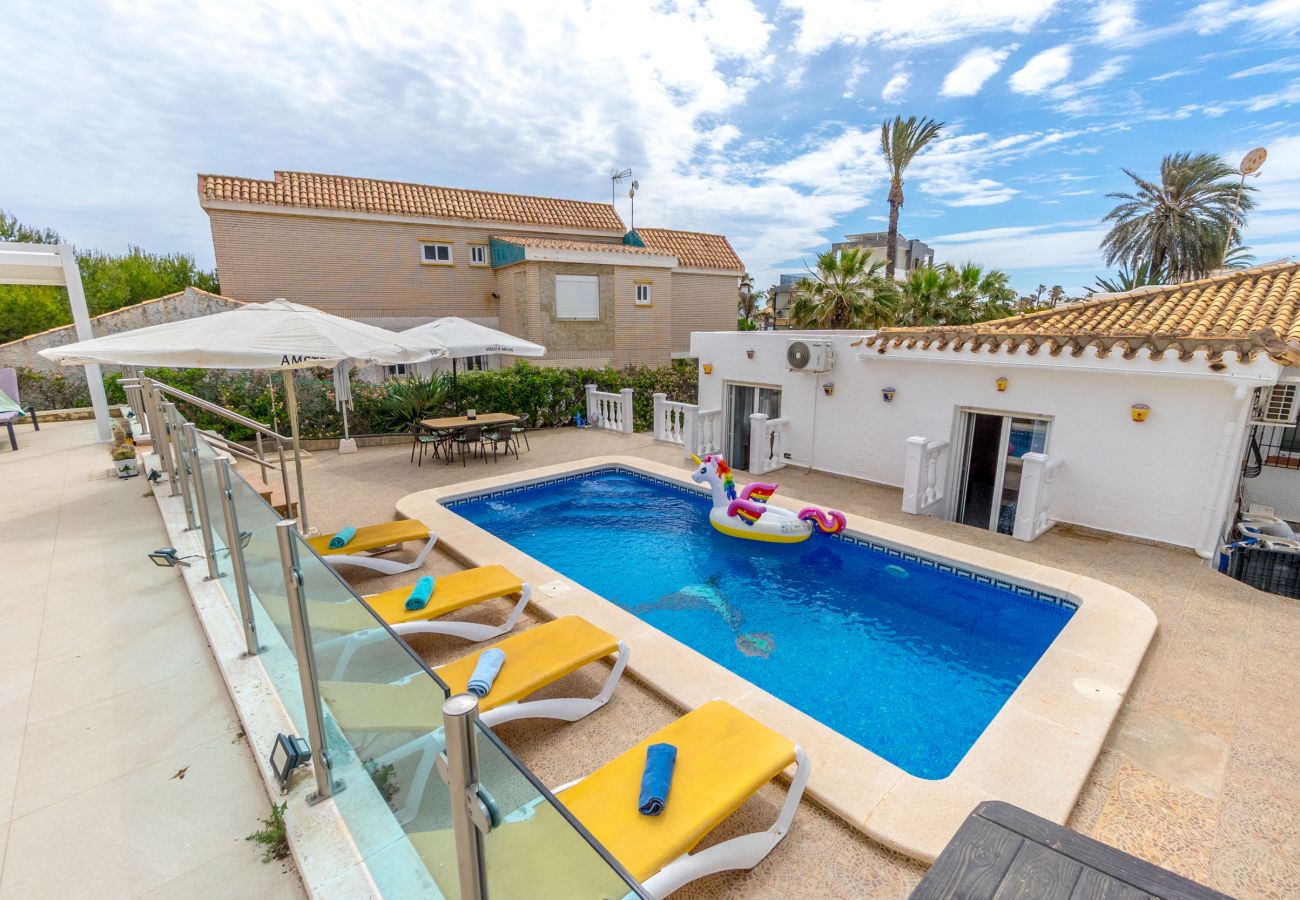 Villa in Orihuela Costa - VILLA ZENIA by the Sea