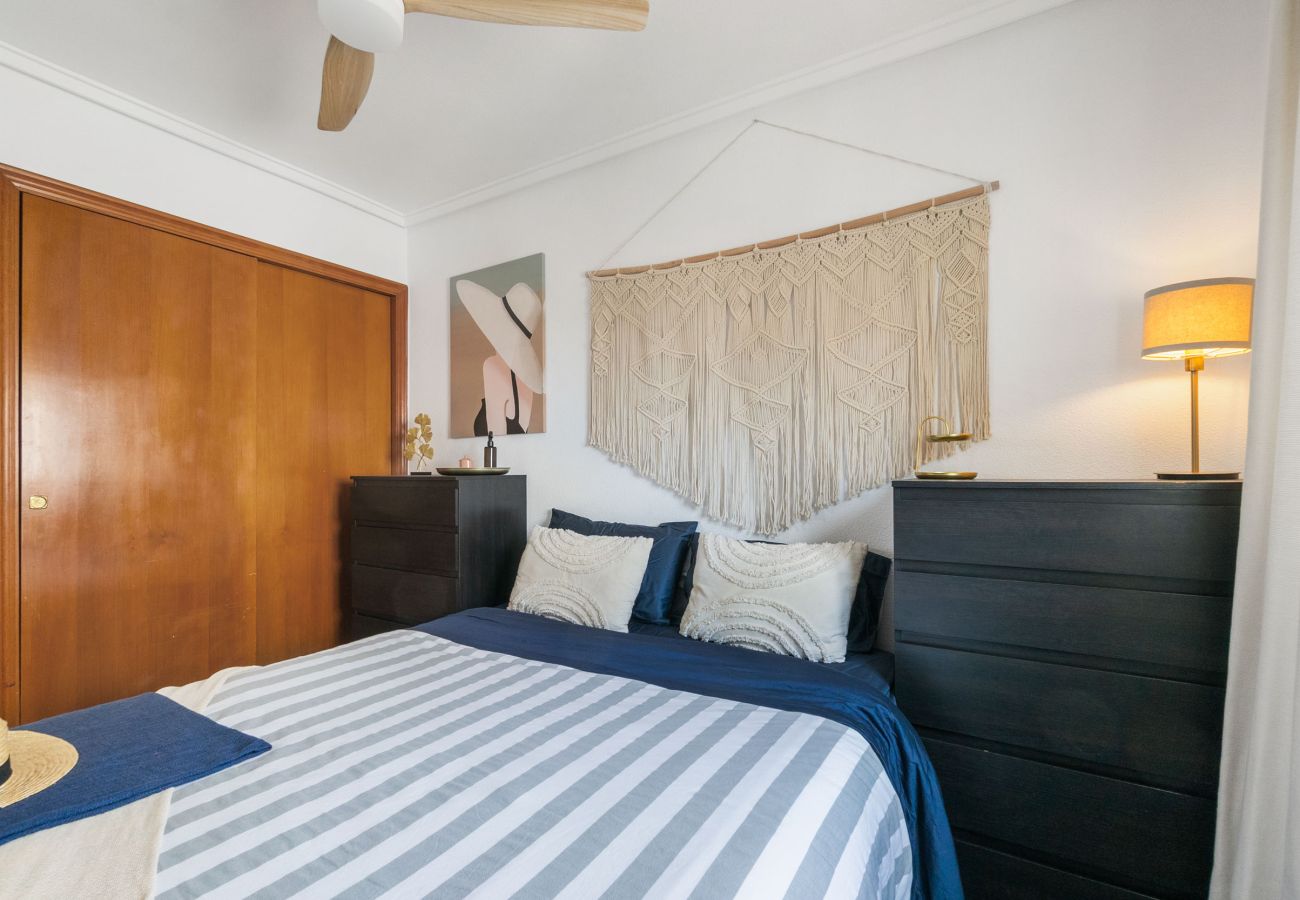 Apartment in Torrevieja - VISTA by the Sea