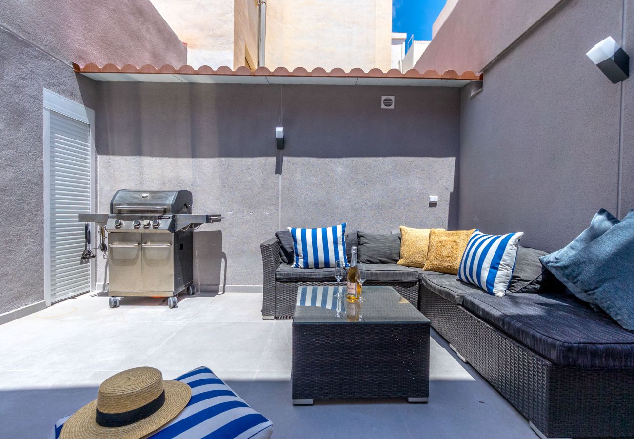 Apartment in Torrevieja - CASTILLO by the Sea EGVT-1401-A
