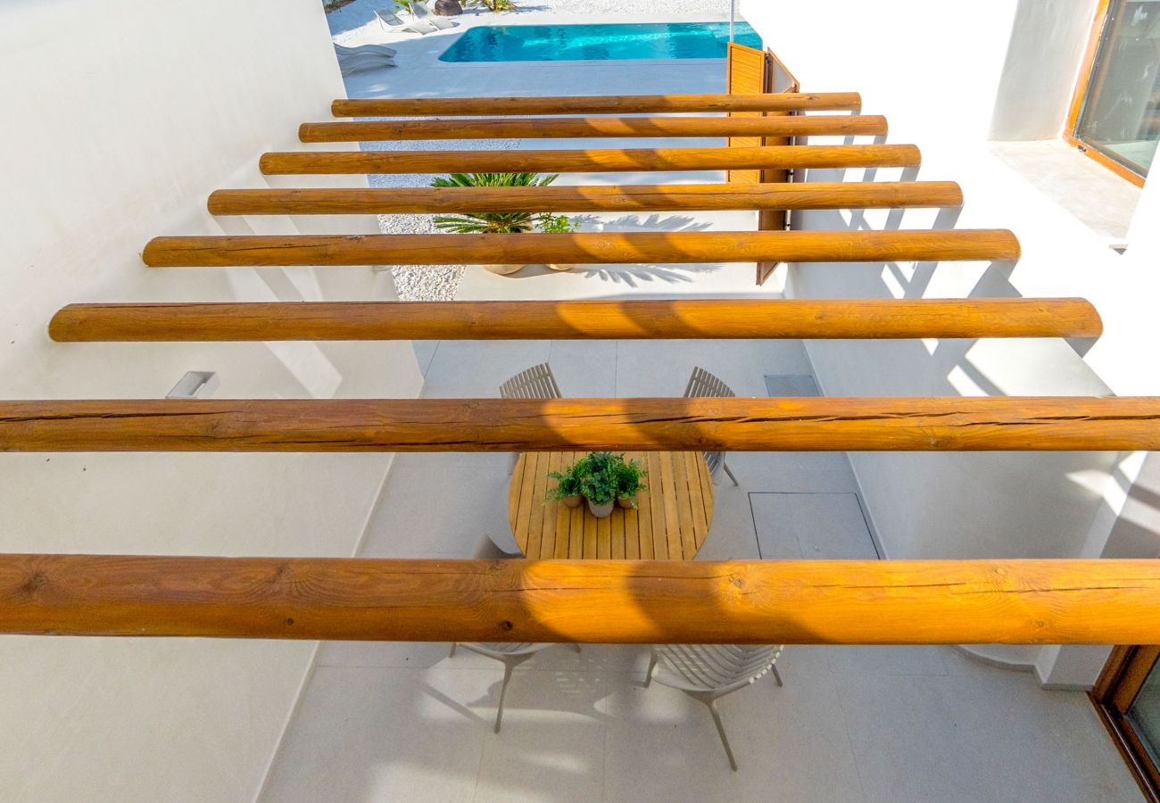 Villa in Orihuela Costa - VILLA MARIPOSA by the Sea
