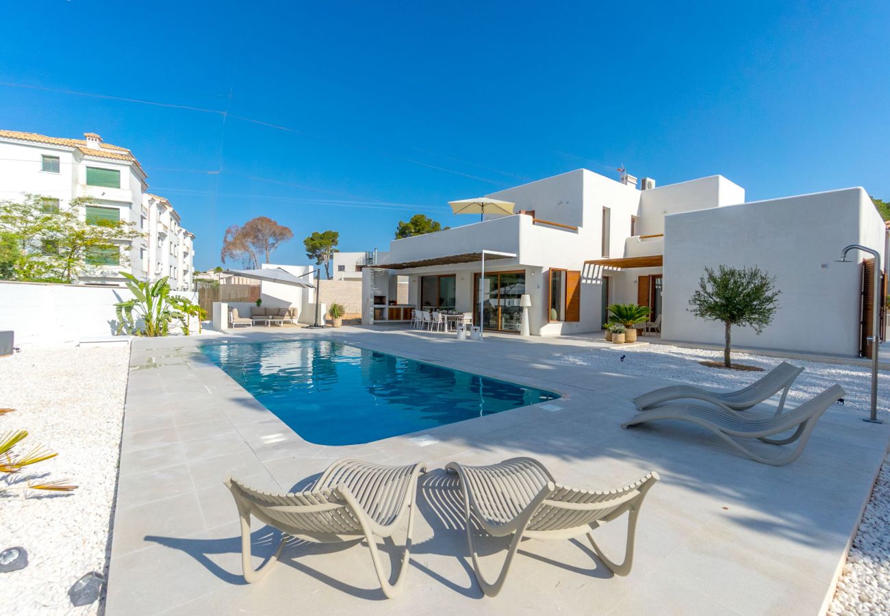 Villa in Orihuela Costa - VILLA MARIPOSA by the Sea