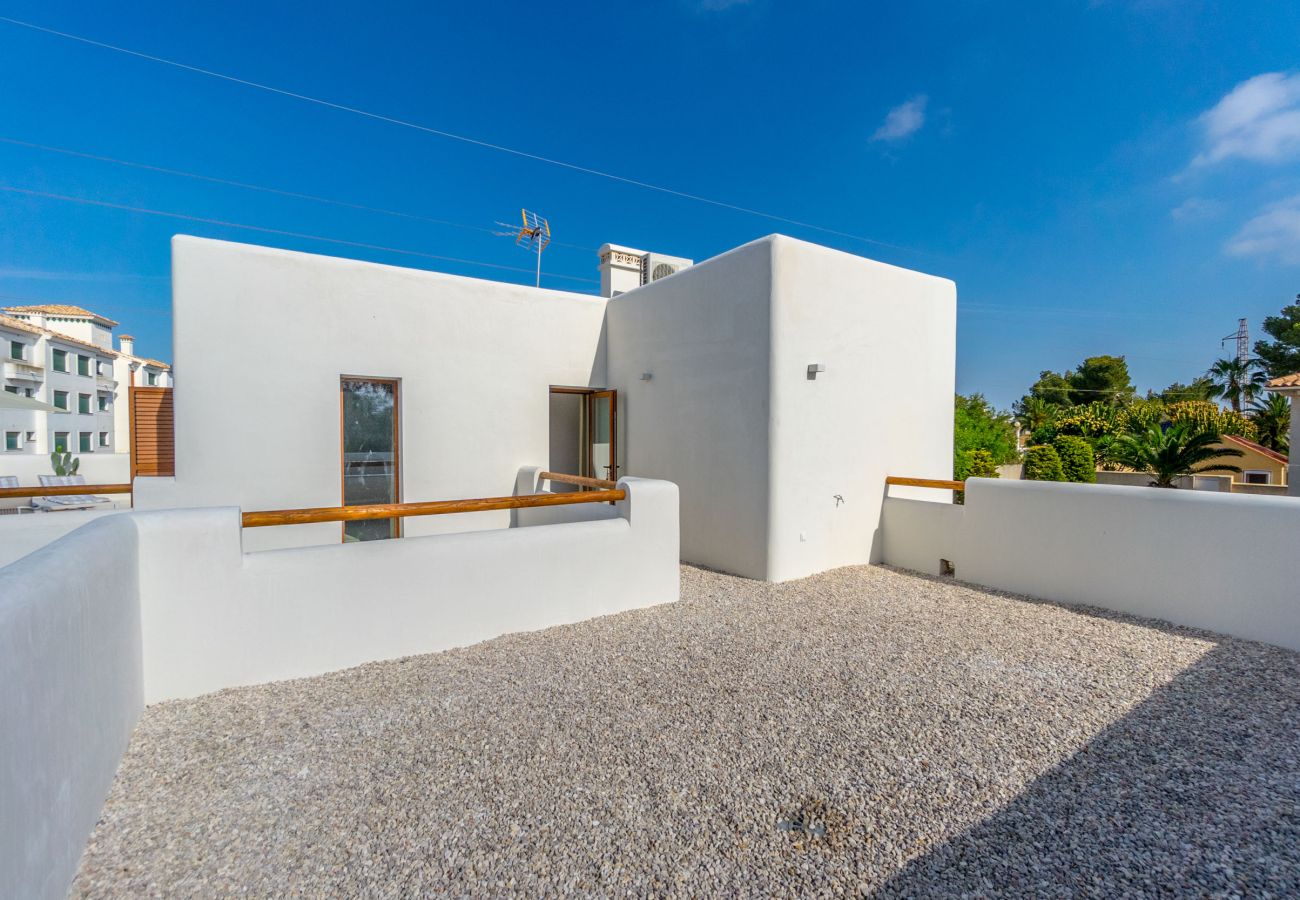 Villa in Orihuela Costa - VILLA MARIPOSA by the Sea